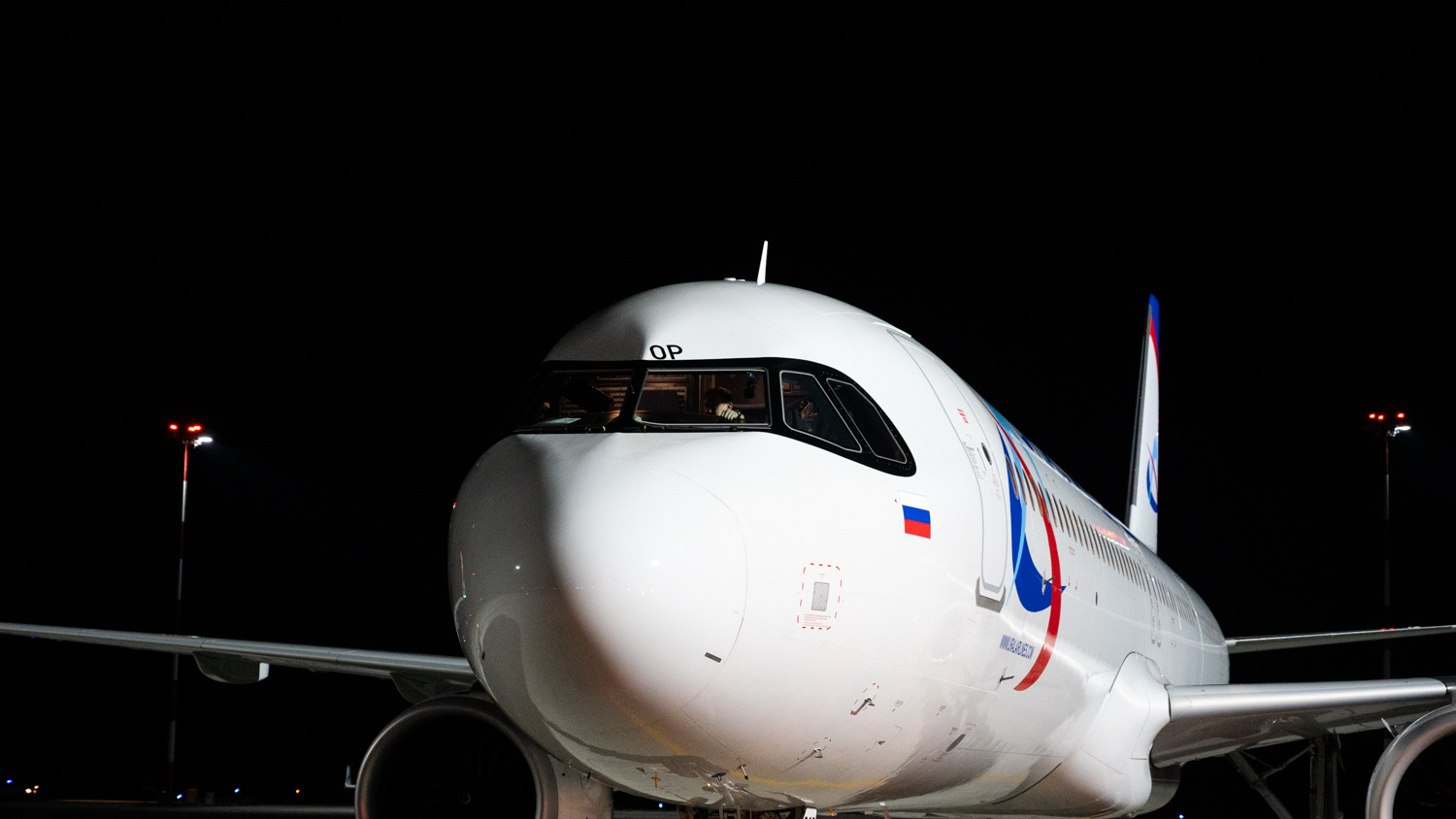 «Они же своих и кинули». «Уральским авиалиниям» внезапно запретили полеты в столицу Азербайджана